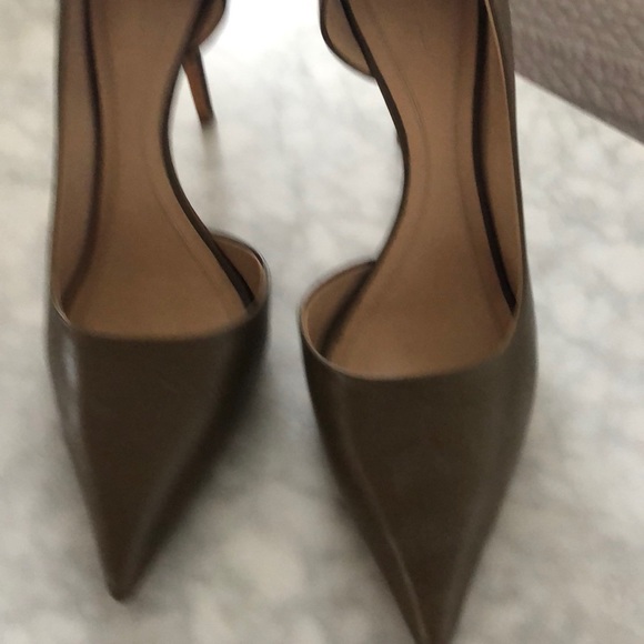 Classic Céline D’Orsay heels - Picture 6 of 10